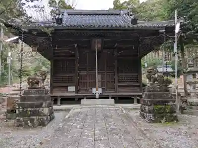 湯谷神社の{uncategorized: "未分類", other: "その他", undefined: "問題あり", building: "その他建物", grave: "お墓", sacred_gate: "鳥居", guardian: "狛犬", statue: "像", buddha: "仏像", history: "歴史", nature: "自然", garden: "庭園", animal: "動物", pagoda: "塔", temizu: "手水舎", mountain_gate: "山門・神門", sanctuary: "本殿・本堂", subordinate: "末社・摂社", art: "芸術", scenery: "景色", jizo: "地蔵", ema: "絵馬", goshuin: "御朱印", omikuji: "おみくじ", items: "授与品その他", amulet: "お守り", goshuincho: "御朱印帳", eats: "食事", festival: "お祭り", votive_dance: "神楽", shichigosan: "七五三参", wedding: "結婚式", experience: "体験その他", initially: "初詣", around: "周辺", anti_infection: "感染症対策"}