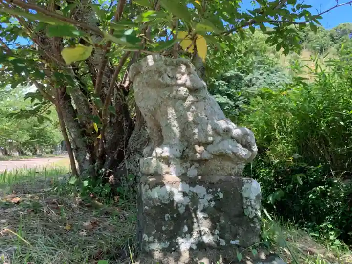 男金神社の狛犬