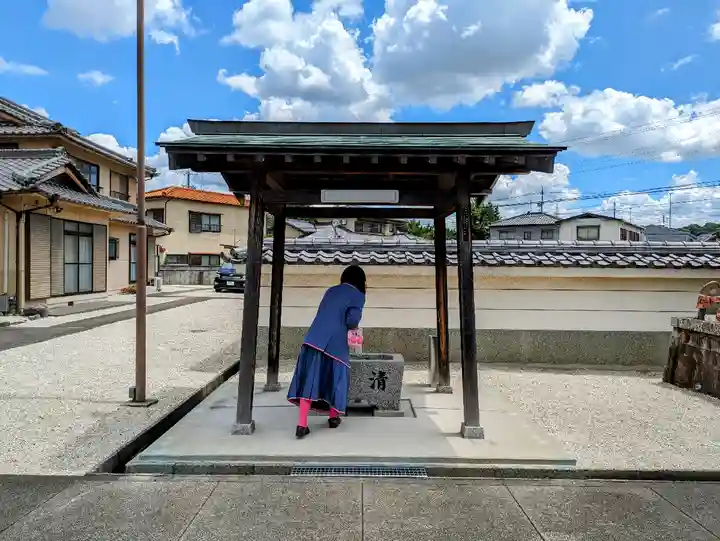 長全寺の手水舎