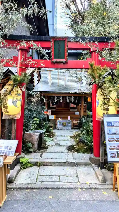 五十稲荷神社(栄寿稲荷神社)の鳥居