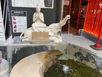 万松寺の手水舎