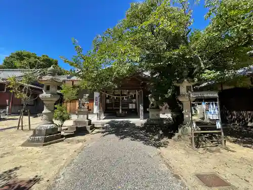 深田神社の本殿・本堂