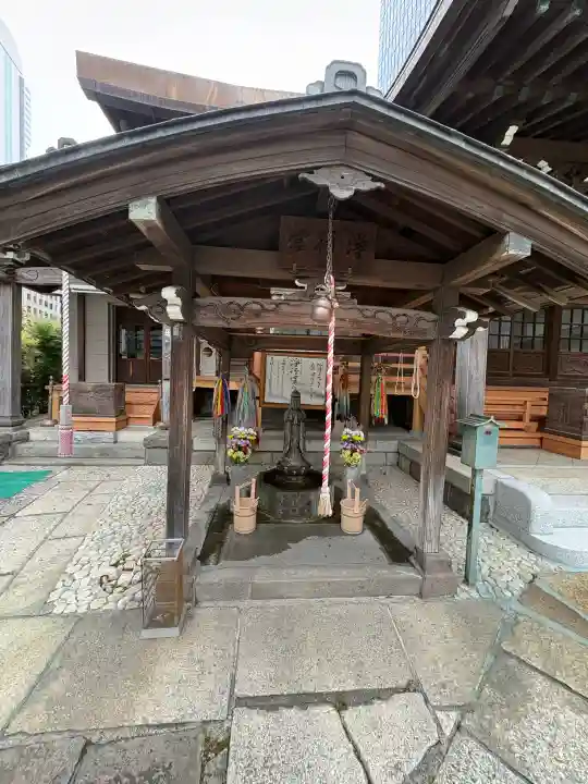 常泉院の{uncategorized: "未分類", other: "その他", undefined: "問題あり", building: "その他建物", grave: "お墓", sacred_gate: "鳥居", guardian: "狛犬", statue: "像", buddha: "仏像", history: "歴史", nature: "自然", garden: "庭園", animal: "動物", pagoda: "塔", temizu: "手水舎", mountain_gate: "山門・神門", sanctuary: "本殿・本堂", subordinate: "末社・摂社", art: "芸術", scenery: "景色", jizo: "地蔵", ema: "絵馬", goshuin: "御朱印", omikuji: "おみくじ", items: "授与品その他", amulet: "お守り", goshuincho: "御朱印帳", eats: "食事", festival: "お祭り", votive_dance: "神楽", shichigosan: "七五三参", wedding: "結婚式", experience: "体験その他", initially: "初詣", around: "周辺", anti_infection: "感染症対策"}