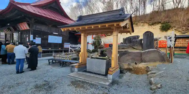 高屋敷稲荷神社の手水舎