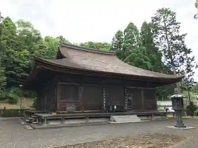 中山寺の本殿・本堂