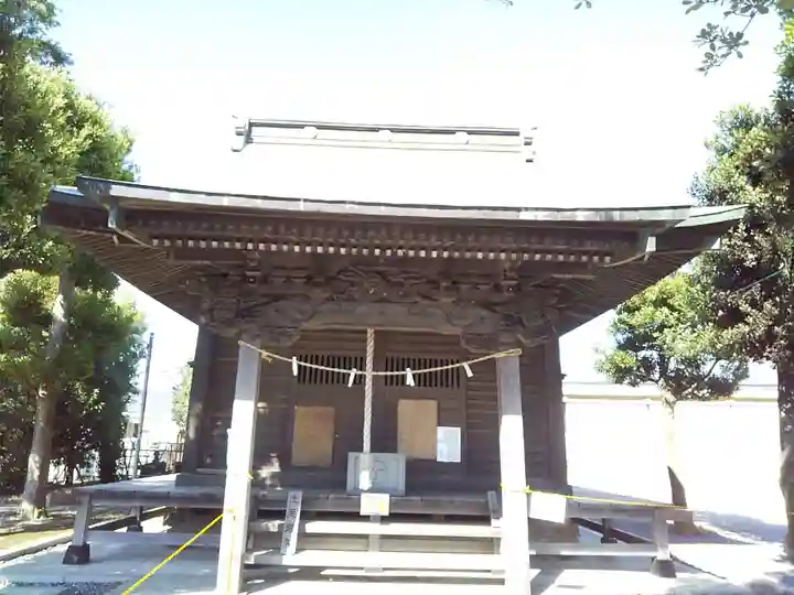 柄沢神社の本殿・本堂