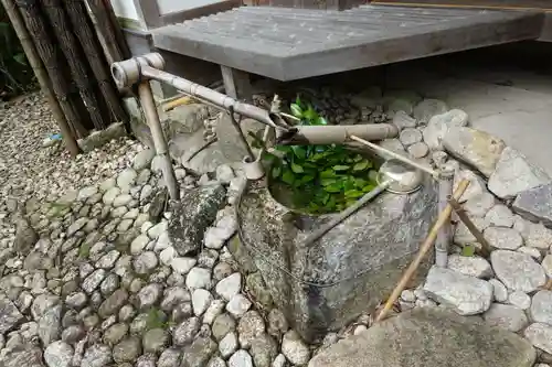 近津尾神社の建物その他