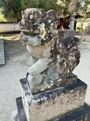 與杼神社の{uncategorized: "未分類", other: "その他", undefined: "問題あり", building: "その他建物", grave: "お墓", sacred_gate: "鳥居", guardian: "狛犬", statue: "像", buddha: "仏像", history: "歴史", nature: "自然", garden: "庭園", animal: "動物", pagoda: "塔", temizu: "手水舎", mountain_gate: "山門・神門", sanctuary: "本殿・本堂", subordinate: "末社・摂社", art: "芸術", scenery: "景色", jizo: "地蔵", ema: "絵馬", goshuin: "御朱印", omikuji: "おみくじ", items: "授与品その他", amulet: "お守り", goshuincho: "御朱印帳", eats: "食事", festival: "お祭り", votive_dance: "神楽", shichigosan: "七五三参", wedding: "結婚式", experience: "体験その他", initially: "初詣", around: "周辺", anti_infection: "感染症対策"}