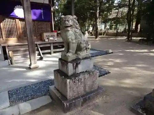 生瀬皇太神社の狛犬