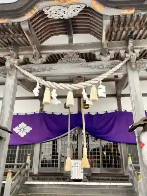 鹿部稲荷神社の{uncategorized: "未分類", other: "その他", undefined: "問題あり", building: "その他建物", grave: "お墓", sacred_gate: "鳥居", guardian: "狛犬", statue: "像", buddha: "仏像", history: "歴史", nature: "自然", garden: "庭園", animal: "動物", pagoda: "塔", temizu: "手水舎", mountain_gate: "山門・神門", sanctuary: "本殿・本堂", subordinate: "末社・摂社", art: "芸術", scenery: "景色", jizo: "地蔵", ema: "絵馬", goshuin: "御朱印", omikuji: "おみくじ", items: "授与品その他", amulet: "お守り", goshuincho: "御朱印帳", eats: "食事", festival: "お祭り", votive_dance: "神楽", shichigosan: "七五三参", wedding: "結婚式", experience: "体験その他", initially: "初詣", around: "周辺", anti_infection: "感染症対策"}