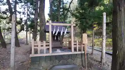 諏訪大社下社春宮の末社・摂社