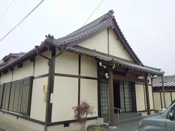 心城寺の本殿・本堂