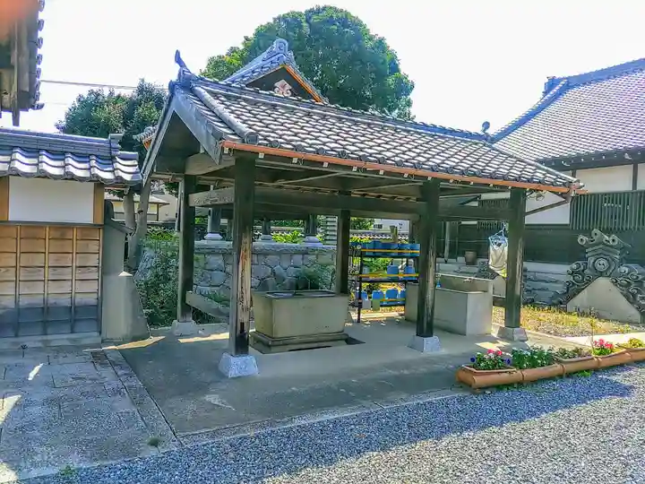 長泉寺の手水舎