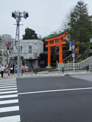 穴八幡宮の鳥居