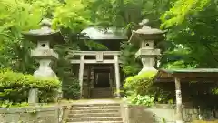 烏峠稲荷神社の建物その他