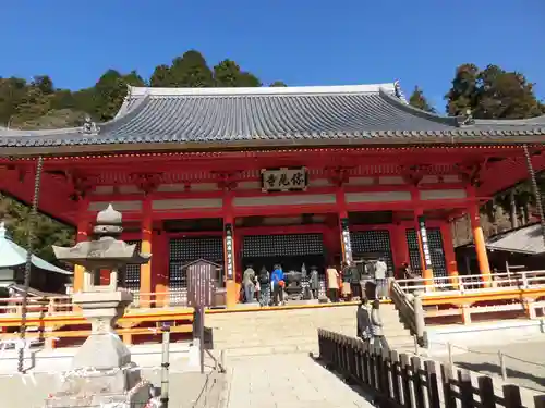 勝尾寺の本殿・本堂