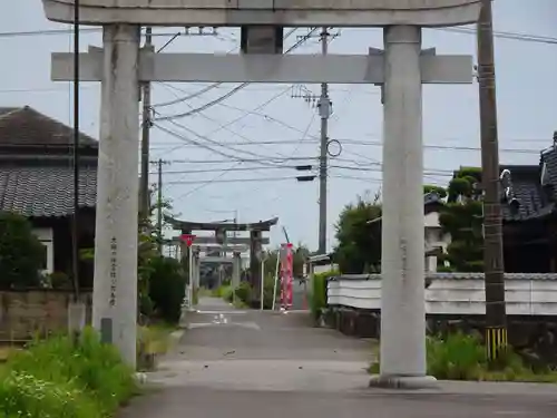 新北神社の鳥居