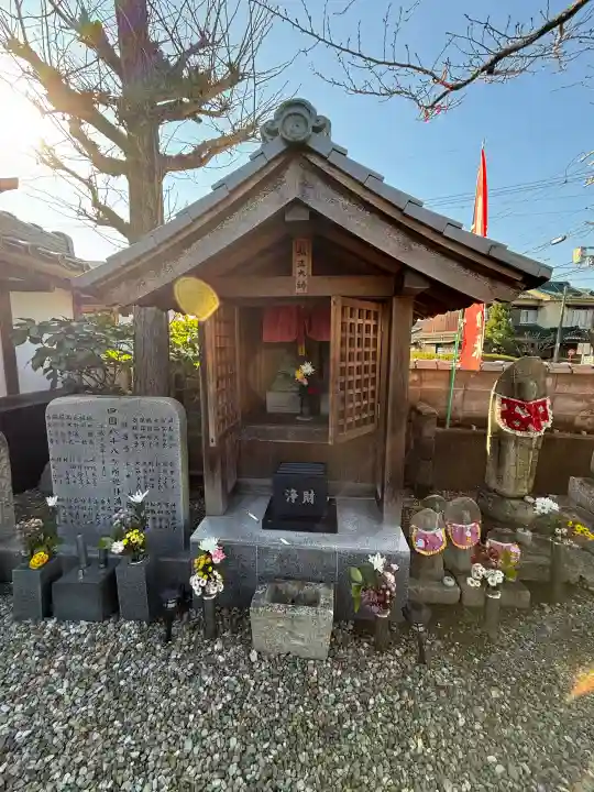修善寺の{uncategorized: "未分類", other: "その他", undefined: "問題あり", building: "その他建物", grave: "お墓", sacred_gate: "鳥居", guardian: "狛犬", statue: "像", buddha: "仏像", history: "歴史", nature: "自然", garden: "庭園", animal: "動物", pagoda: "塔", temizu: "手水舎", mountain_gate: "山門・神門", sanctuary: "本殿・本堂", subordinate: "末社・摂社", art: "芸術", scenery: "景色", jizo: "地蔵", ema: "絵馬", goshuin: "御朱印", omikuji: "おみくじ", items: "授与品その他", amulet: "お守り", goshuincho: "御朱印帳", eats: "食事", festival: "お祭り", votive_dance: "神楽", shichigosan: "七五三参", wedding: "結婚式", experience: "体験その他", initially: "初詣", around: "周辺", anti_infection: "感染症対策"}