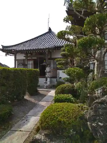 長福寺の本殿・本堂