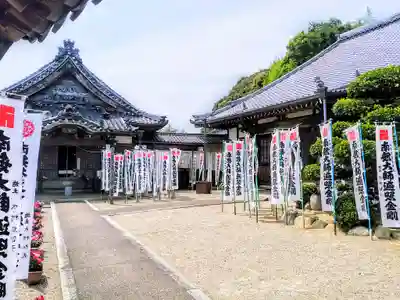 弥勒寺の本殿・本堂