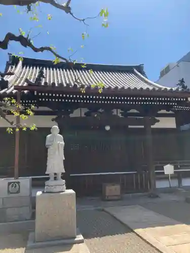 本興寺の本殿・本堂