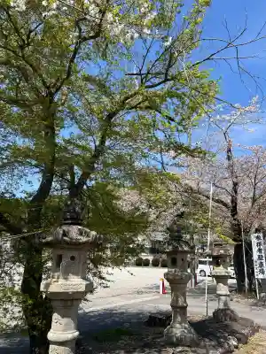 加佐美神社の{uncategorized: "未分類", other: "その他", undefined: "問題あり", building: "その他建物", grave: "お墓", sacred_gate: "鳥居", guardian: "狛犬", statue: "像", buddha: "仏像", history: "歴史", nature: "自然", garden: "庭園", animal: "動物", pagoda: "塔", temizu: "手水舎", mountain_gate: "山門・神門", sanctuary: "本殿・本堂", subordinate: "末社・摂社", art: "芸術", scenery: "景色", jizo: "地蔵", ema: "絵馬", goshuin: "御朱印", omikuji: "おみくじ", items: "授与品その他", amulet: "お守り", goshuincho: "御朱印帳", eats: "食事", festival: "お祭り", votive_dance: "神楽", shichigosan: "七五三参", wedding: "結婚式", experience: "体験その他", initially: "初詣", around: "周辺", anti_infection: "感染症対策"}