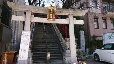 三田春日神社の鳥居