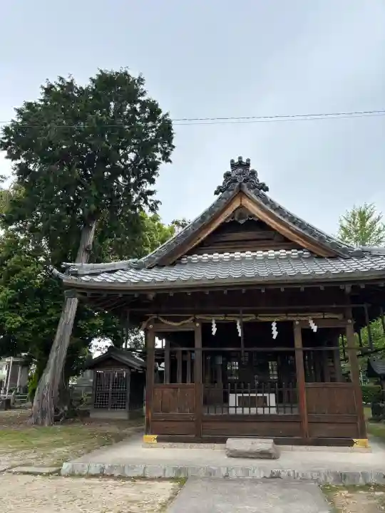 犬山神社の{uncategorized: "未分類", other: "その他", undefined: "問題あり", building: "その他建物", grave: "お墓", sacred_gate: "鳥居", guardian: "狛犬", statue: "像", buddha: "仏像", history: "歴史", nature: "自然", garden: "庭園", animal: "動物", pagoda: "塔", temizu: "手水舎", mountain_gate: "山門・神門", sanctuary: "本殿・本堂", subordinate: "末社・摂社", art: "芸術", scenery: "景色", jizo: "地蔵", ema: "絵馬", goshuin: "御朱印", omikuji: "おみくじ", items: "授与品その他", amulet: "お守り", goshuincho: "御朱印帳", eats: "食事", festival: "お祭り", votive_dance: "神楽", shichigosan: "七五三参", wedding: "結婚式", experience: "体験その他", initially: "初詣", around: "周辺", anti_infection: "感染症対策"}