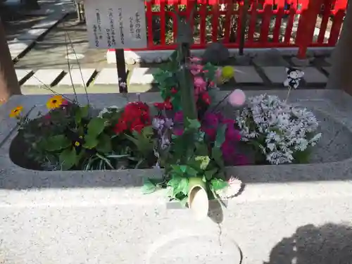 新田神社の手水舎