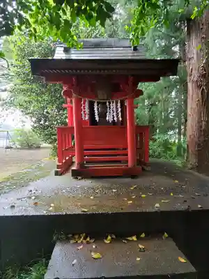 間中稲荷神社の末社・摂社