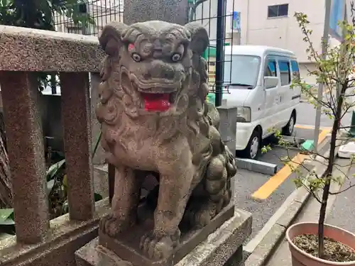 三光稲荷神社の狛犬