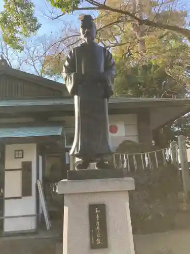 護王神社の像