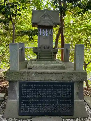 検見川神社の末社