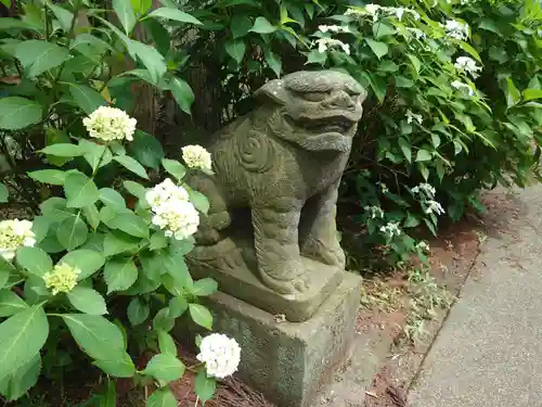 磯山神社の狛犬