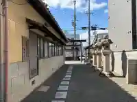 伊勢向神社の{uncategorized: "未分類", other: "その他", undefined: "問題あり", building: "その他建物", grave: "お墓", sacred_gate: "鳥居", guardian: "狛犬", statue: "像", buddha: "仏像", history: "歴史", nature: "自然", garden: "庭園", animal: "動物", pagoda: "塔", temizu: "手水舎", mountain_gate: "山門・神門", sanctuary: "本殿・本堂", subordinate: "末社・摂社", art: "芸術", scenery: "景色", jizo: "地蔵", ema: "絵馬", goshuin: "御朱印", omikuji: "おみくじ", items: "授与品その他", amulet: "お守り", goshuincho: "御朱印帳", eats: "食事", festival: "お祭り", votive_dance: "神楽", shichigosan: "七五三参", wedding: "結婚式", experience: "体験その他", initially: "初詣", around: "周辺", anti_infection: "感染症対策"}