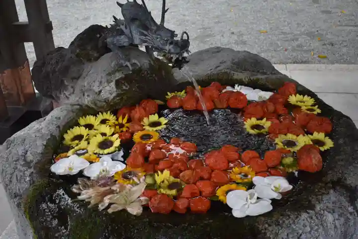 出雲大社相模分祠の手水舎