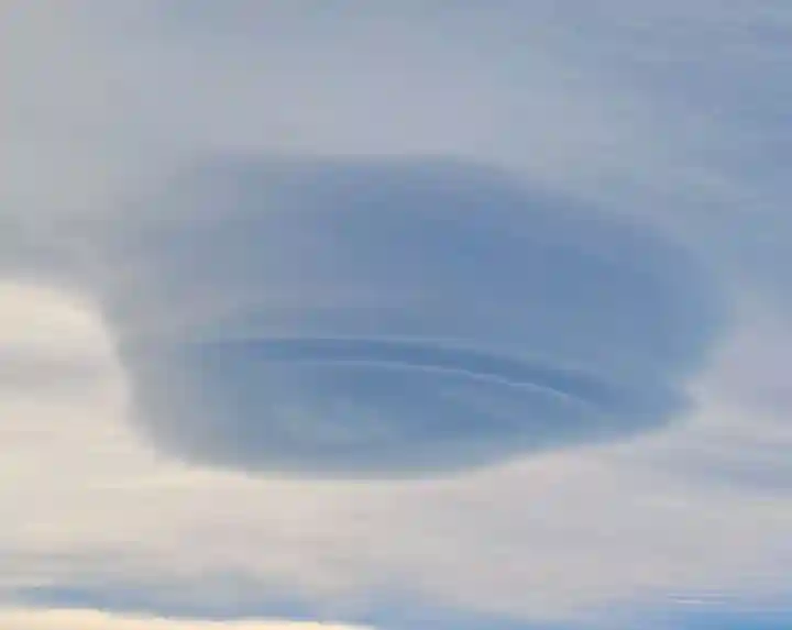 差出磯大嶽山神社 仕事と健康と厄よけの神さまの自然