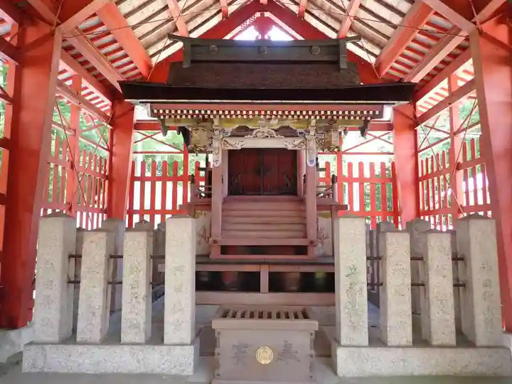 多田神社の末社・摂社