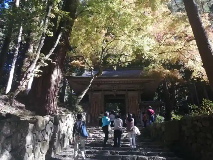 百済寺の山門・神門