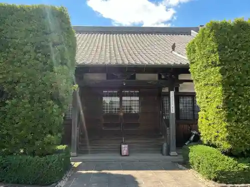 林泉寺の{uncategorized: "未分類", other: "その他", undefined: "問題あり", building: "その他建物", grave: "お墓", sacred_gate: "鳥居", guardian: "狛犬", statue: "像", buddha: "仏像", history: "歴史", nature: "自然", garden: "庭園", animal: "動物", pagoda: "塔", temizu: "手水舎", mountain_gate: "山門・神門", sanctuary: "本殿・本堂", subordinate: "末社・摂社", art: "芸術", scenery: "景色", jizo: "地蔵", ema: "絵馬", goshuin: "御朱印", omikuji: "おみくじ", items: "授与品その他", amulet: "お守り", goshuincho: "御朱印帳", eats: "食事", festival: "お祭り", votive_dance: "神楽", shichigosan: "七五三参", wedding: "結婚式", experience: "体験その他", initially: "初詣", around: "周辺", anti_infection: "感染症対策"}