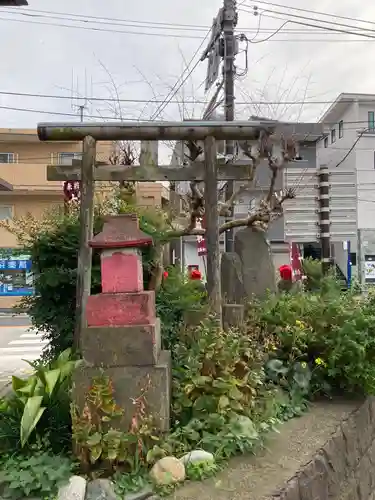 六地蔵の本殿・本堂