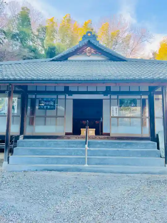 正法寺の{uncategorized: "未分類", other: "その他", undefined: "問題あり", building: "その他建物", grave: "お墓", sacred_gate: "鳥居", guardian: "狛犬", statue: "像", buddha: "仏像", history: "歴史", nature: "自然", garden: "庭園", animal: "動物", pagoda: "塔", temizu: "手水舎", mountain_gate: "山門・神門", sanctuary: "本殿・本堂", subordinate: "末社・摂社", art: "芸術", scenery: "景色", jizo: "地蔵", ema: "絵馬", goshuin: "御朱印", omikuji: "おみくじ", items: "授与品その他", amulet: "お守り", goshuincho: "御朱印帳", eats: "食事", festival: "お祭り", votive_dance: "神楽", shichigosan: "七五三参", wedding: "結婚式", experience: "体験その他", initially: "初詣", around: "周辺", anti_infection: "感染症対策"}