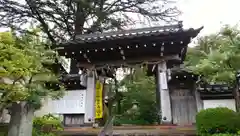 西養寺の山門