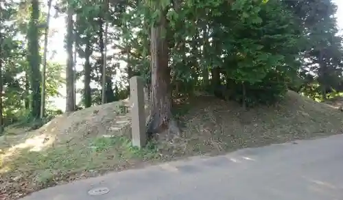 鉾山神社の建物その他