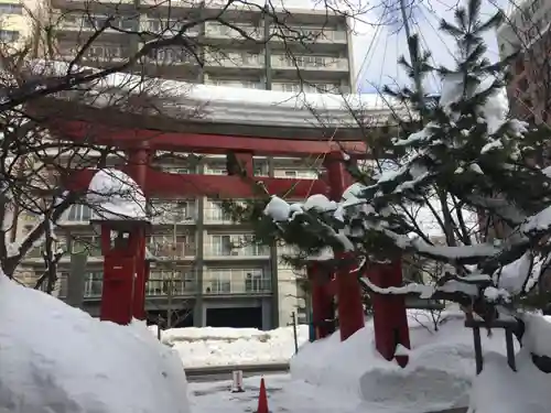 彌彦神社　(伊夜日子神社)の鳥居