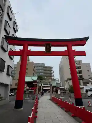 鷲神社の{uncategorized: "未分類", other: "その他", undefined: "問題あり", building: "その他建物", grave: "お墓", sacred_gate: "鳥居", guardian: "狛犬", statue: "像", buddha: "仏像", history: "歴史", nature: "自然", garden: "庭園", animal: "動物", pagoda: "塔", temizu: "手水舎", mountain_gate: "山門・神門", sanctuary: "本殿・本堂", subordinate: "末社・摂社", art: "芸術", scenery: "景色", jizo: "地蔵", ema: "絵馬", goshuin: "御朱印", omikuji: "おみくじ", items: "授与品その他", amulet: "お守り", goshuincho: "御朱印帳", eats: "食事", festival: "お祭り", votive_dance: "神楽", shichigosan: "七五三参", wedding: "結婚式", experience: "体験その他", initially: "初詣", around: "周辺", anti_infection: "感染症対策"}