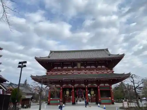 浅草寺の山門