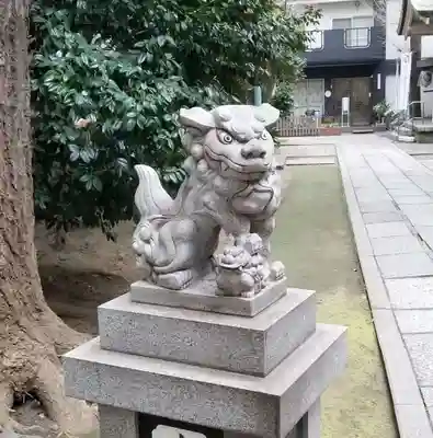 銀杏岡八幡神社の狛犬