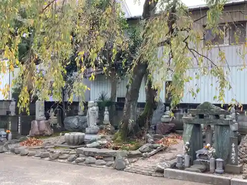 新光寺のその他建物