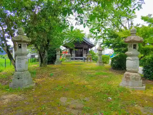 八劔社（中三宅）の建物その他